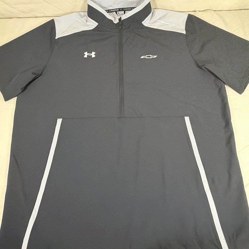 Under Armour Chevrolet Men’s XL Black Gray Short Sleeve 1/4 Zip Pullover